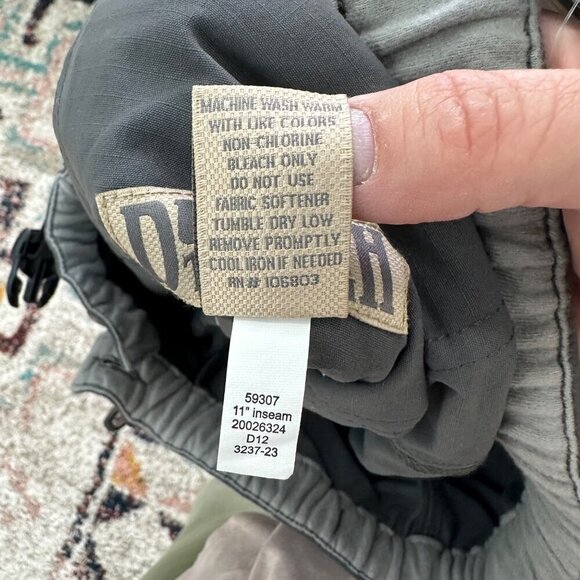 Duluth Trading Armachillo Cooling Gray Ripstop Cargo Shorts 59307 Men Medium NEW - Picture 3 of 6